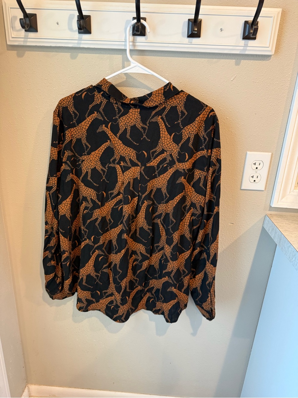 Jane & Delancey Giraffe Print Button-Up Blouse in Black and Brown - Picture 6 of 9